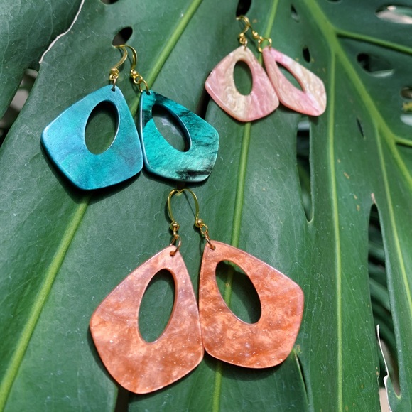 *SOLD*Handmade Earrings 🎀 - Picture 2 of 3